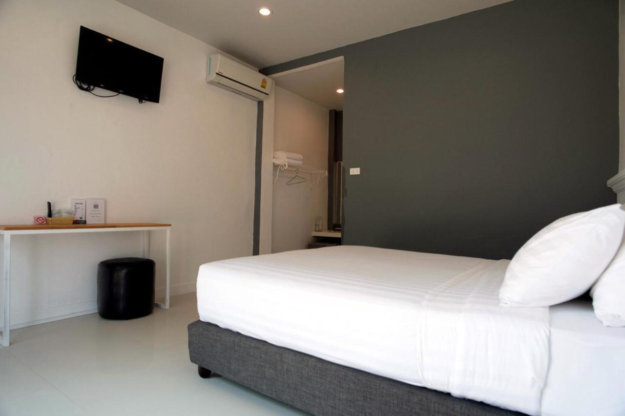 Hotel Bhive à Nakhon Phanom Extérieur photo